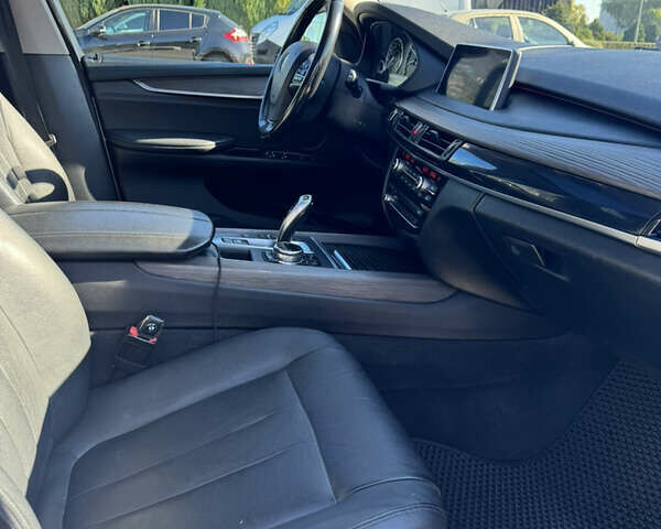 Белый БМВ Х5, объемом двигателя 2.98 л и пробегом 159 тыс. км за 20300 $, фото 18 на Automoto.ua