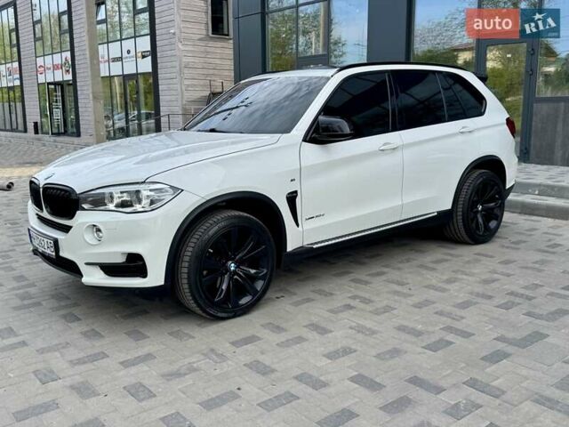 Білий БМВ Х5, об'ємом двигуна 2.99 л та пробігом 162 тис. км за 34300 $, фото 2 на Automoto.ua
