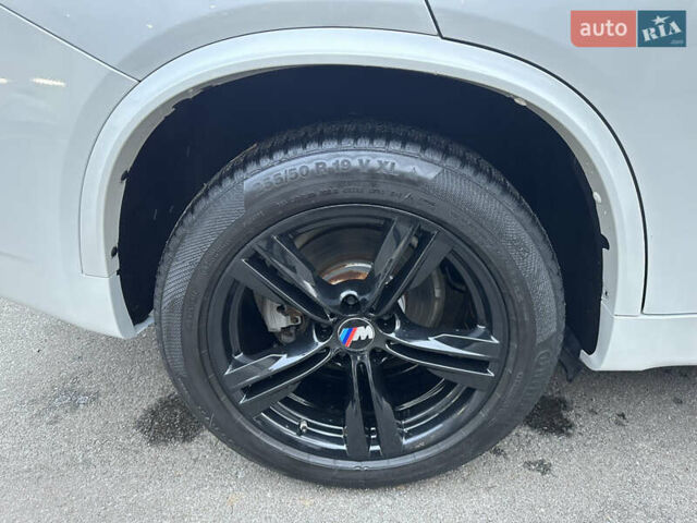 Білий БМВ Х5, об'ємом двигуна 3 л та пробігом 159 тис. км за 21999 $, фото 20 на Automoto.ua