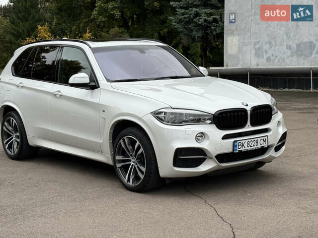 Білий БМВ Х5, об'ємом двигуна 2.99 л та пробігом 215 тис. км за 35000 $, фото 6 на Automoto.ua