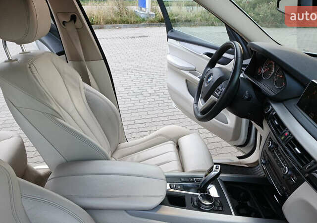Білий БМВ Х5, об'ємом двигуна 3 л та пробігом 259 тис. км за 29900 $, фото 25 на Automoto.ua