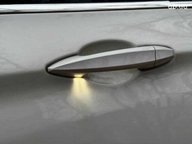 Белый БМВ Х5, объемом двигателя 3 л и пробегом 241 тыс. км за 18440 $, фото 21 на Automoto.ua