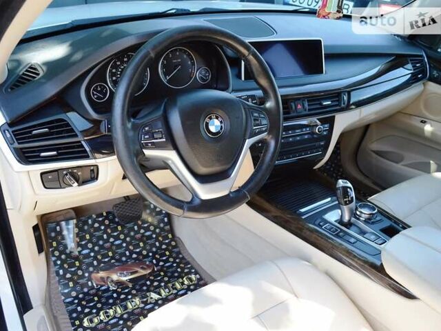 Белый БМВ Х5, объемом двигателя 3 л и пробегом 175 тыс. км за 21900 $, фото 25 на Automoto.ua