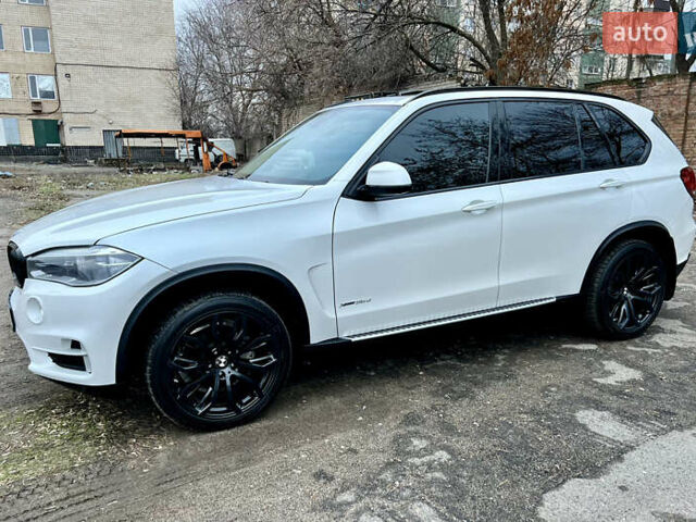 Белый БМВ Х5, объемом двигателя 2.99 л и пробегом 187 тыс. км за 25500 $, фото 4 на Automoto.ua