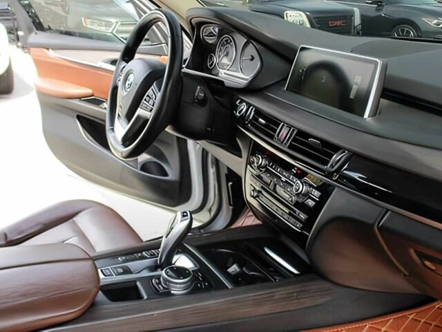 Белый БМВ Х5, объемом двигателя 3 л и пробегом 86 тыс. км за 13500 $, фото 13 на Automoto.ua