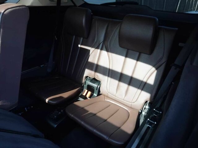 Білий БМВ Х5, об'ємом двигуна 3 л та пробігом 144 тис. км за 13000 $, фото 11 на Automoto.ua