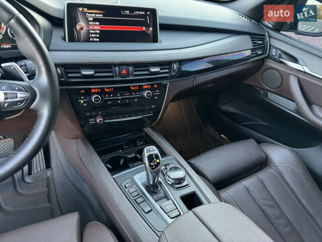 БМВ Х5 2014 в Днепре (Днепропетровске) на Automoto.ua Белый БМВ Х5, объемом двигателя 2.98 л и пробегом 140 тыс. км за 29000 $, фото 23 на Automoto.ua