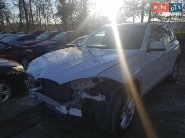 Белый БМВ Х5, объемом двигателя 3 л и пробегом 159 тыс. км за 25000 $, фото 24 на Automoto.ua