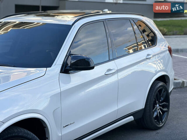 Белый БМВ Х5, объемом двигателя 2.99 л и пробегом 220 тыс. км за 27999 $, фото 14 на Automoto.ua