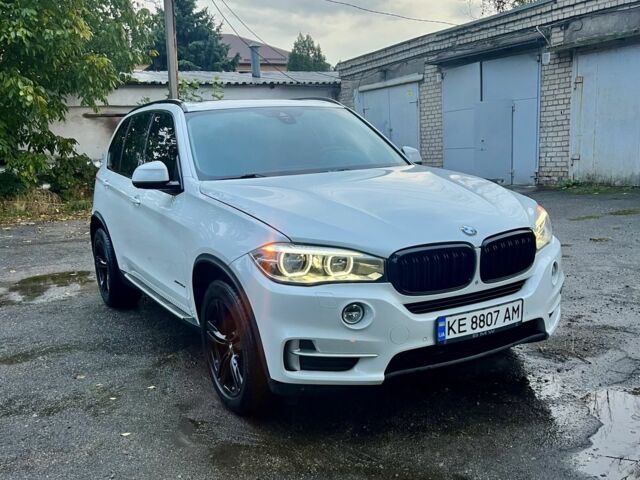 Белый БМВ Х5, объемом двигателя 3 л и пробегом 206 тыс. км за 29000 $, фото 7 на Automoto.ua