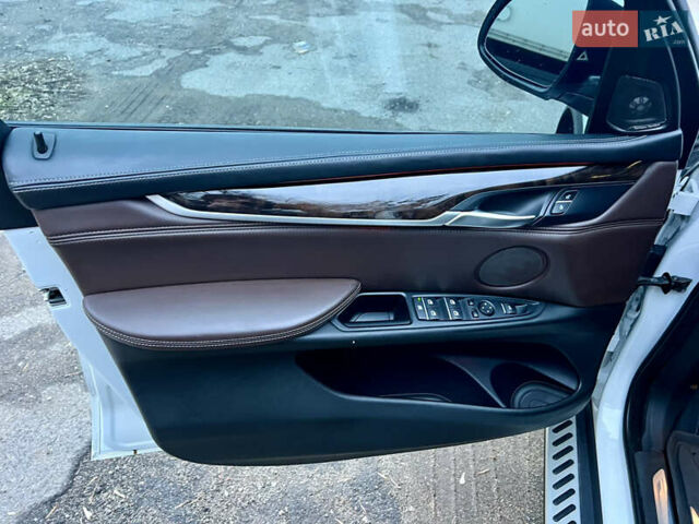 Белый БМВ Х5, объемом двигателя 2.99 л и пробегом 187 тыс. км за 25500 $, фото 41 на Automoto.ua