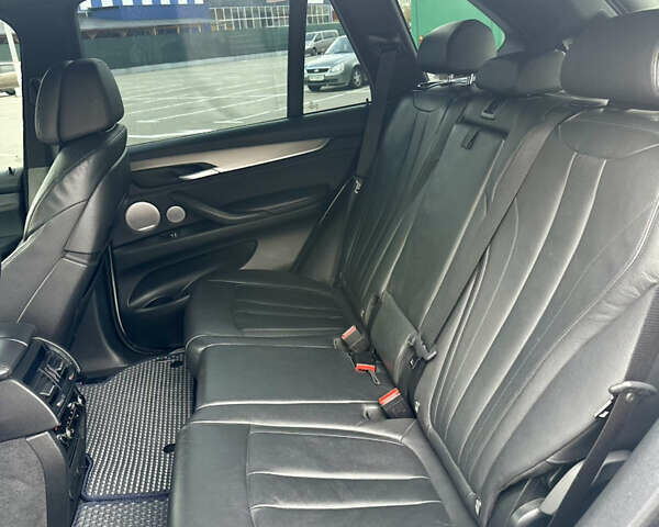 Белый БМВ Х5, объемом двигателя 3 л и пробегом 263 тыс. км за 35900 $, фото 29 на Automoto.ua