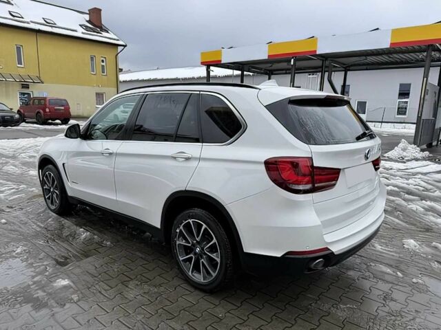 Белый БМВ Х5, объемом двигателя 3 л и пробегом 83 тыс. км за 4000 $, фото 5 на Automoto.ua