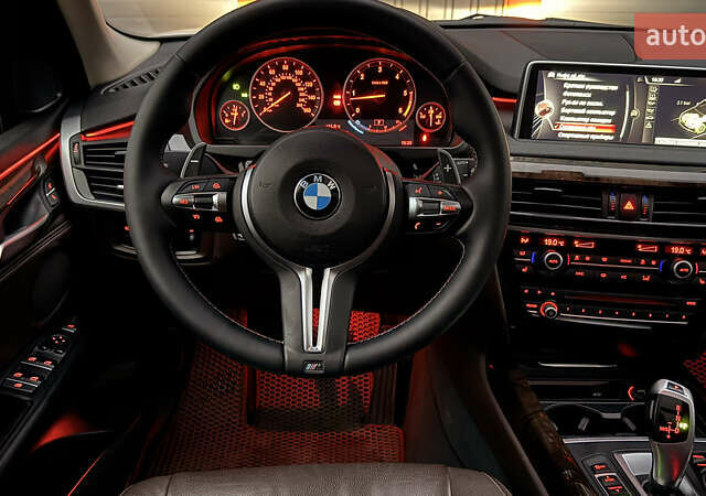 Белый БМВ Х5, объемом двигателя 3 л и пробегом 225 тыс. км за 28999 $, фото 18 на Automoto.ua