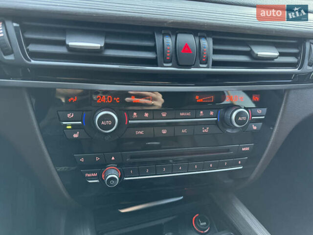 БМВ Х5 2014 в Днепре (Днепропетровске) на Automoto.ua Белый БМВ Х5, объемом двигателя 2.98 л и пробегом 140 тыс. км за 29000 $, фото 44 на Automoto.ua