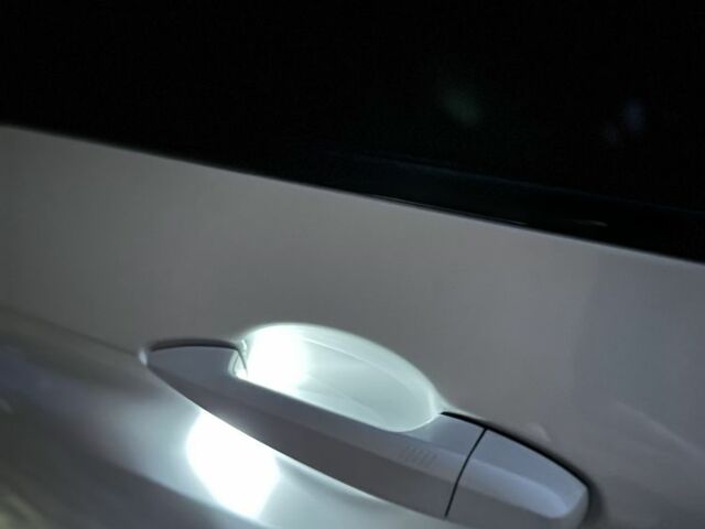 Белый БМВ Х5, объемом двигателя 3 л и пробегом 193 тыс. км за 23999 $, фото 20 на Automoto.ua