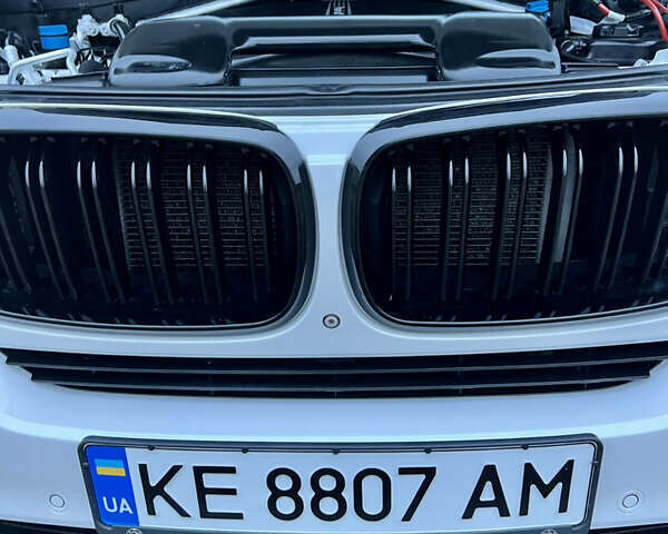 Белый БМВ Х5, объемом двигателя 2.99 л и пробегом 187 тыс. км за 25500 $, фото 69 на Automoto.ua