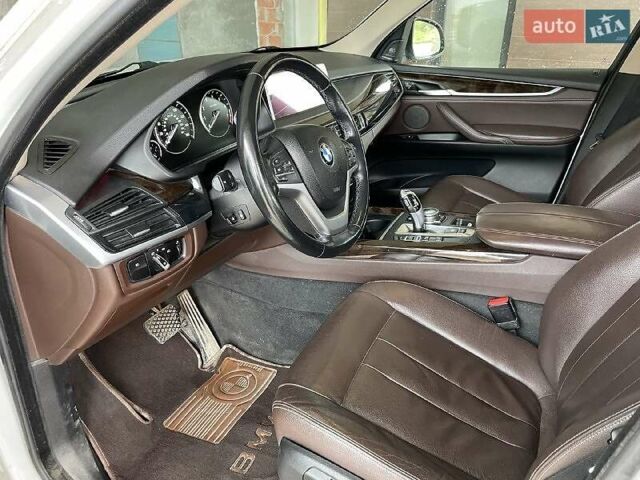 Белый БМВ Х5, объемом двигателя 2.98 л и пробегом 241 тыс. км за 19800 $, фото 19 на Automoto.ua