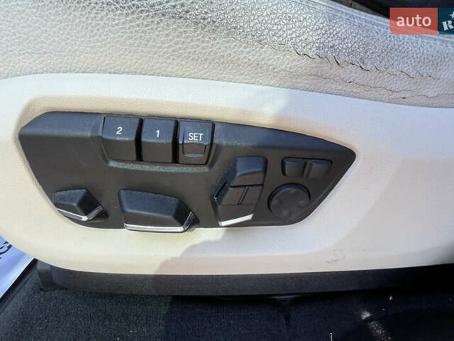 Белый БМВ Х5, объемом двигателя 2.99 л и пробегом 297 тыс. км за 29999 $, фото 12 на Automoto.ua