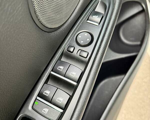 Белый БМВ Х5, объемом двигателя 2.99 л и пробегом 197 тыс. км за 27999 $, фото 27 на Automoto.ua