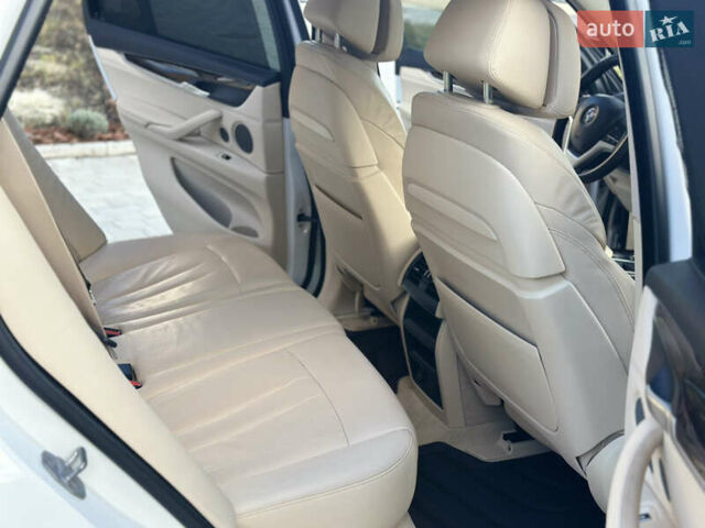 Белый БМВ Х5, объемом двигателя 2.99 л и пробегом 220 тыс. км за 27999 $, фото 37 на Automoto.ua