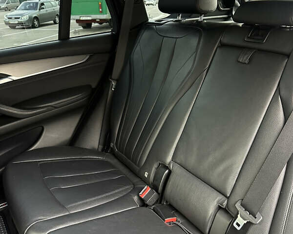 Белый БМВ Х5, объемом двигателя 3 л и пробегом 263 тыс. км за 35900 $, фото 32 на Automoto.ua