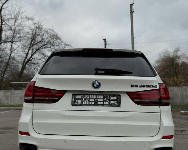 Белый БМВ Х5, объемом двигателя 2.99 л и пробегом 143 тыс. км за 34500 $, фото 4 на Automoto.ua