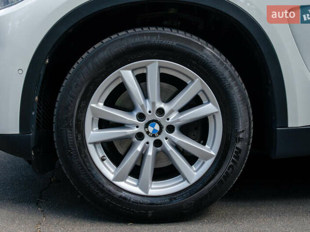 Белый БМВ Х5, объемом двигателя 2 л и пробегом 267 тыс. км за 23500 $, фото 7 на Automoto.ua