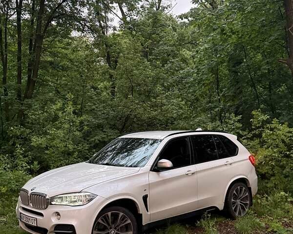 Белый БМВ Х5, объемом двигателя 3 л и пробегом 195 тыс. км за 32000 $, фото 7 на Automoto.ua