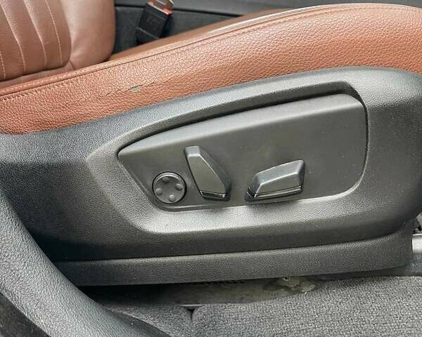 Білий БМВ Х5, об'ємом двигуна 2.98 л та пробігом 204 тис. км за 17300 $, фото 29 на Automoto.ua