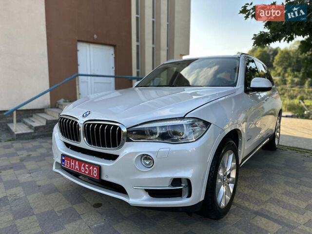 Белый БМВ Х5, объемом двигателя 2.98 л и пробегом 245 тыс. км за 17699 $, фото 3 на Automoto.ua