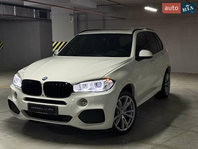 Білий БМВ Х5, об'ємом двигуна 3 л та пробігом 103 тис. км за 37500 $, фото 3 на Automoto.ua