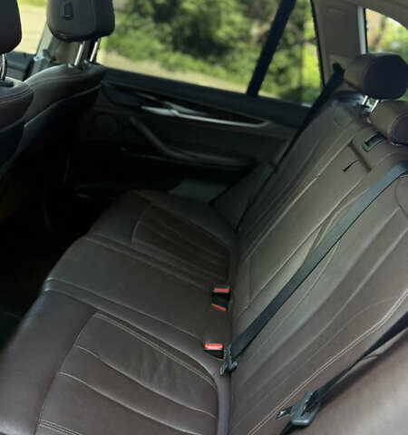 БМВ Х5 2015 в Днепре (Днепропетровске) на Automoto.ua Белый БМВ Х5, объемом двигателя 3 л и пробегом 225 тыс. км за 22000 $, фото 38 на Automoto.ua