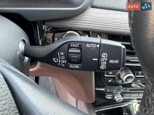 Белый БМВ Х5, объемом двигателя 2.98 л и пробегом 126 тыс. км за 26000 $, фото 24 на Automoto.ua