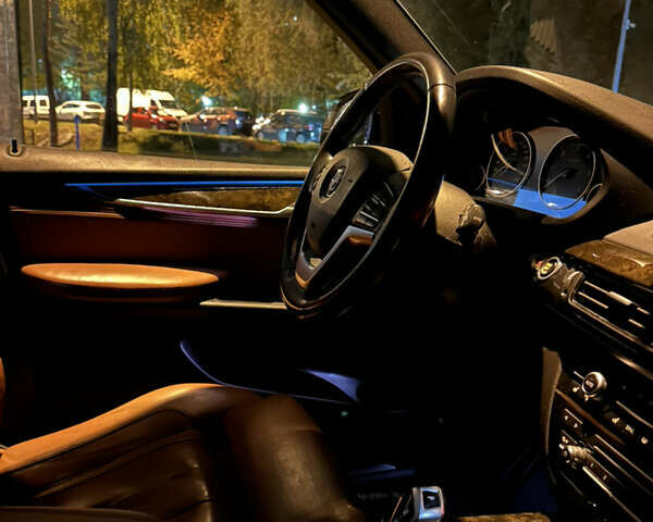 Білий БМВ Х5, об'ємом двигуна 2.99 л та пробігом 125 тис. км за 41500 $, фото 51 на Automoto.ua