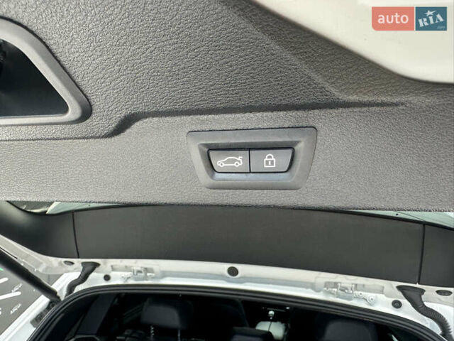 Білий БМВ Х5, об'ємом двигуна 2.98 л та пробігом 183 тис. км за 26999 $, фото 31 на Automoto.ua