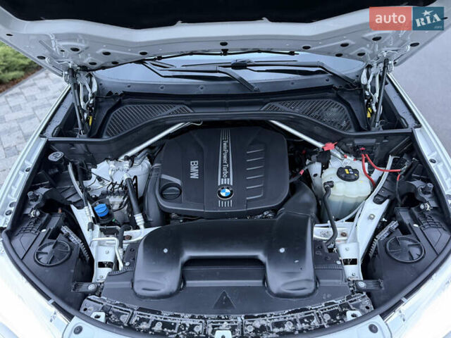 Белый БМВ Х5, объемом двигателя 2.99 л и пробегом 170 тыс. км за 32500 $, фото 31 на Automoto.ua