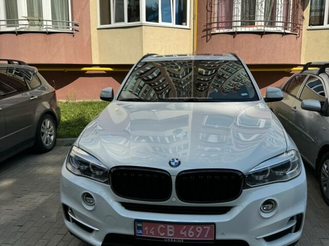 Белый БМВ Х5, объемом двигателя 3 л и пробегом 160 тыс. км за 21300 $, фото 2 на Automoto.ua