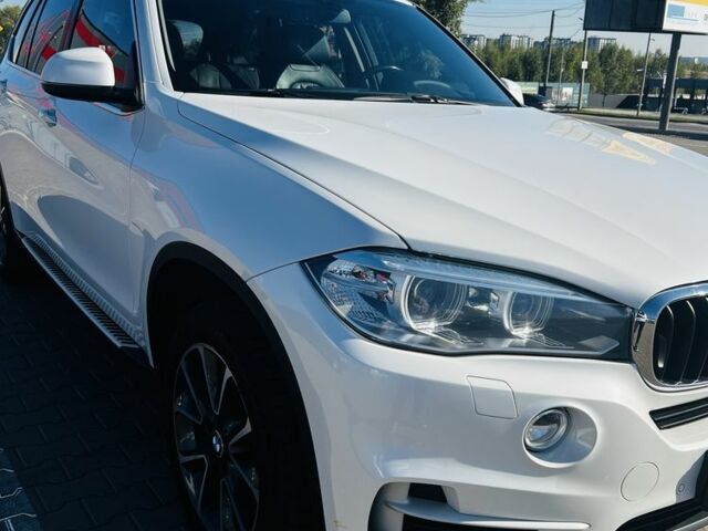 Білий БМВ Х5, об'ємом двигуна 2 л та пробігом 185 тис. км за 26000 $, фото 3 на Automoto.ua