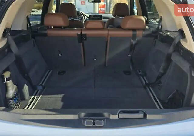 Белый БМВ Х5, объемом двигателя 2.98 л и пробегом 102 тыс. км за 24000 $, фото 5 на Automoto.ua