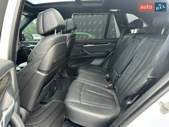 Білий БМВ Х5, об'ємом двигуна 2.98 л та пробігом 183 тис. км за 26999 $, фото 17 на Automoto.ua