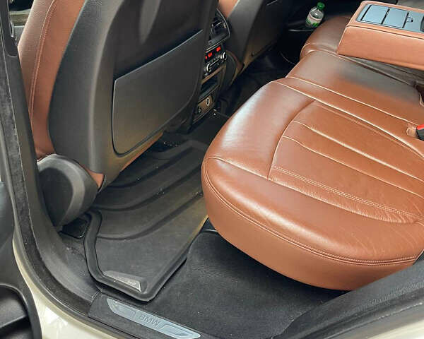 Білий БМВ Х5, об'ємом двигуна 2.98 л та пробігом 160 тис. км за 25000 $, фото 13 на Automoto.ua