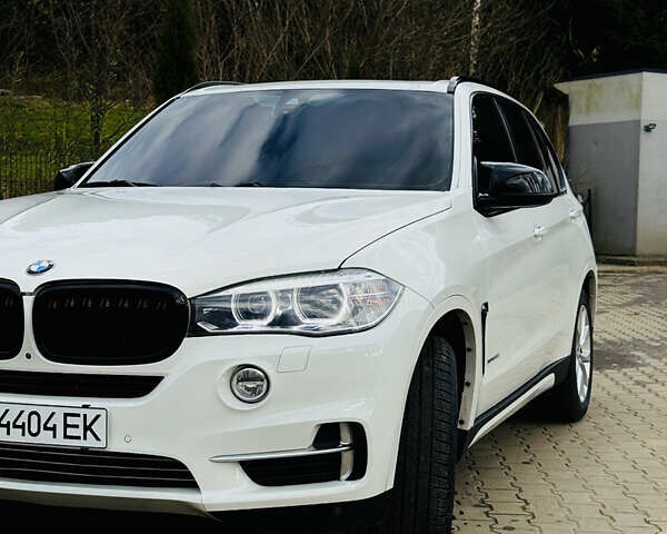 Білий БМВ Х5, об'ємом двигуна 2.98 л та пробігом 226 тис. км за 28999 $, фото 4 на Automoto.ua