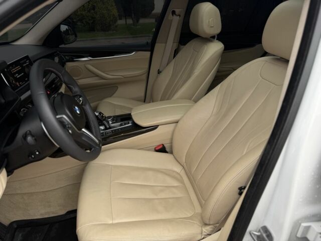 Белый БМВ Х5, объемом двигателя 3 л и пробегом 185 тыс. км за 21000 $, фото 6 на Automoto.ua