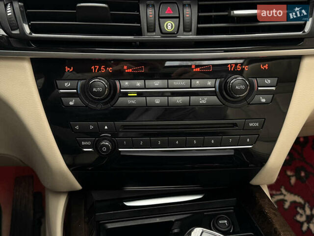 Білий БМВ Х5, об'ємом двигуна 2.98 л та пробігом 226 тис. км за 28999 $, фото 29 на Automoto.ua