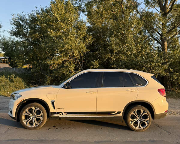 Білий БМВ Х5, об'ємом двигуна 2 л та пробігом 154 тис. км за 30500 $, фото 8 на Automoto.ua