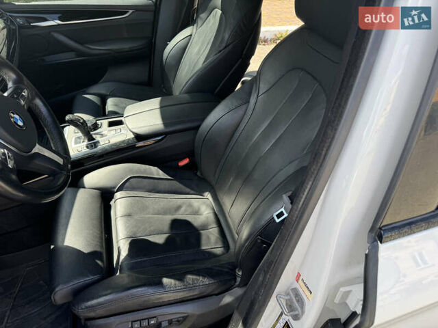 Білий БМВ Х5, об'ємом двигуна 3 л та пробігом 158 тис. км за 36700 $, фото 11 на Automoto.ua