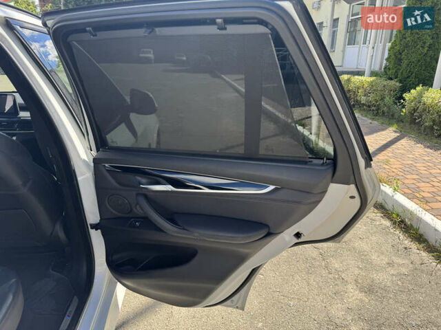 Білий БМВ Х5, об'ємом двигуна 3 л та пробігом 158 тис. км за 36700 $, фото 16 на Automoto.ua