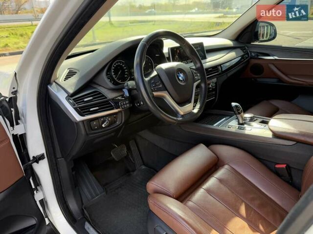 Белый БМВ Х5, объемом двигателя 2.99 л и пробегом 176 тыс. км за 31500 $, фото 16 на Automoto.ua