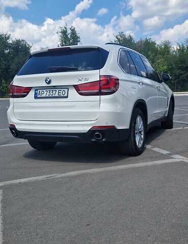 Білий БМВ Х5, об'ємом двигуна 2.98 л та пробігом 102 тис. км за 26500 $, фото 5 на Automoto.ua